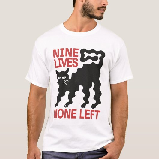 Speelse zwarte kat T-shirt (Voorkant)