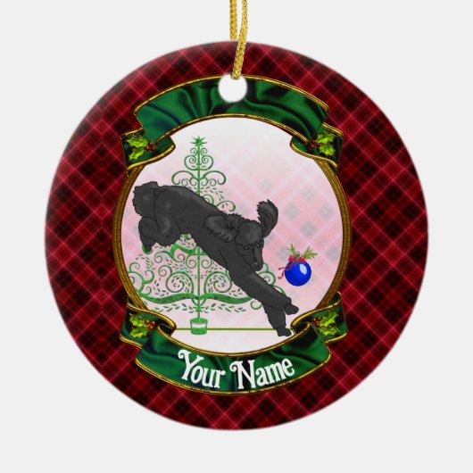 Speelse zwarte kerst poedel keramisch ornament (Voorkant)
