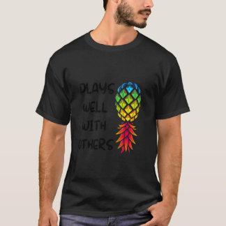 Speelt Goed Met Anderen Swinger Levensstijl Stout T-shirt