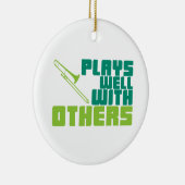 Speelt goed met anderen - Trombone Keramisch Ornament (Rechts)