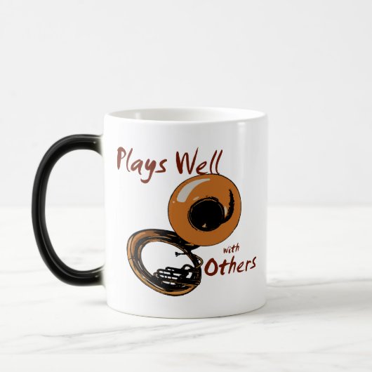 Speelt goed / Tuba Magische Mok (Links)