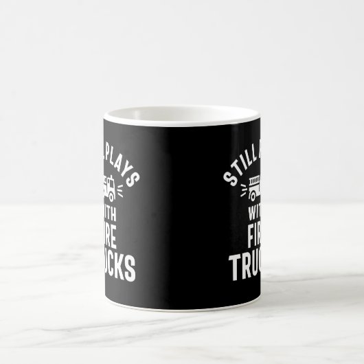 Speelt nog steeds vast met vuurwerktuigen koffiemok (Center)