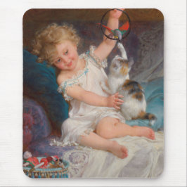 Speeltijd: Meisje speelt met haar dichter Kitten Muismat