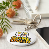 Spel over huwelijk (lesbisch, 8-bits) sleutelhanger (Zijkant)