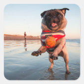 Spelbak op strand vierkante sticker (Voorkant)