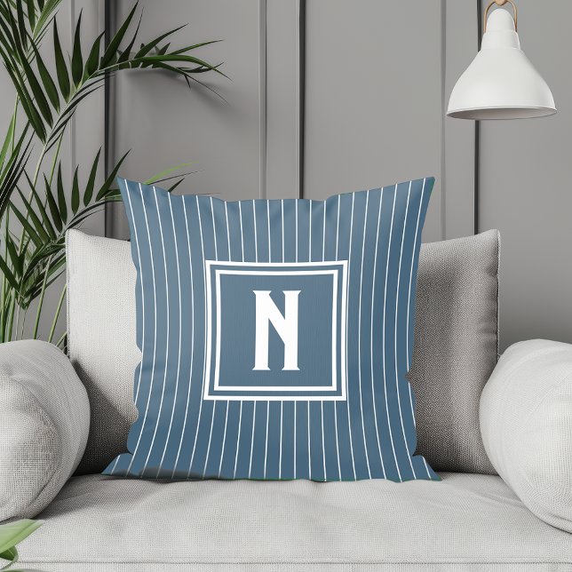 Speldstreep - Navy + White - Monogram Kussen (Creator heeft geüpload)