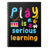 Spelen is een serieuze leermeester voor kleuters notitieboek (Voorkant)