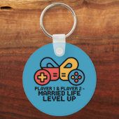 Speler 1 & 2 Getrouwd Gamer Niveau Verhoogd Kunst Sleutelhanger (Voorkant)