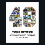 Speler nummer 48 Senior Sports Team Fotocollage Poster<br><div class="desc">Gepersonaliseerde fotocollage voor speler nummer 48. Dit aanpasbare fotocadeau is perfect voor seniorenavond, sportprijzenbanket of verjaardagscadeau voor uw atleet, zoon, dochter of student. Het is een geweldige manier om waardevolle momenten en herinneringen uit hun sportgames weer te geven. Het poster is voorzien van een collage van foto's, en het kan...</div>