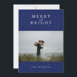 Spellbound Winter Blue Photo Holiday Kaart<br><div class="desc">Elegante en eenvoudige witte sterren op festief blauw,  "Merry and Bright" Holiday fotokaart.</div>