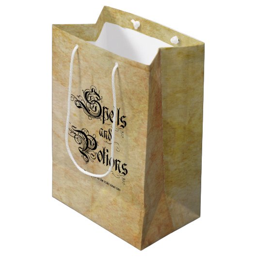 Spellen en Toverdranken Medium Cadeauzakje (Voorkant Gekanteld)