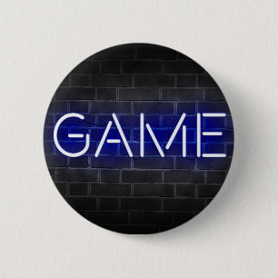 Spelneonteken op baksteenwand ronde button 5,7 cm