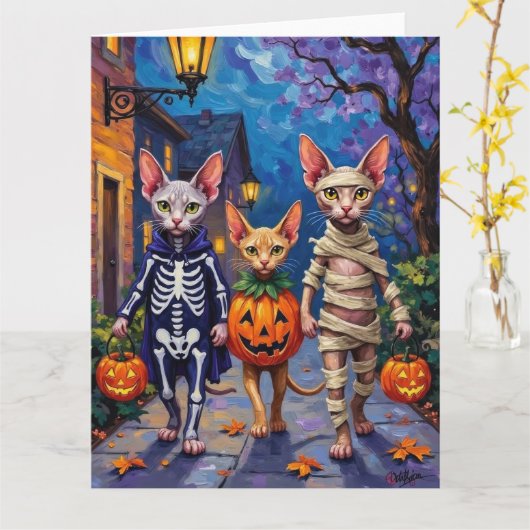 Sphynx Cats Trick-or-Treating in Halloween Costume Kaart (Gele Bloem)