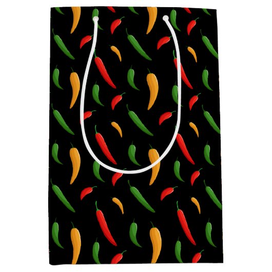 Spicy Chili Peppers Gift Bag Medium Cadeauzakje (Voorkant)