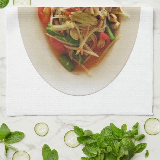 Spicy Papaya Salad [Som Tam] ... Thai Lao Food Theedoek (Gevouwen)