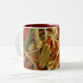 Spicy Papaya Salad [Som Tam] ... Thai Lao Food Tweekleurige Koffiemok (Voorkant links)