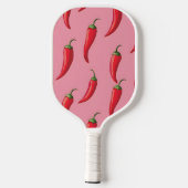 Spicy Red Chili Pepper Patroon op roze achtergrond Pickleball Paddle (Achterkant)