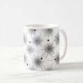 Spider Web Zwart-wit Halloween Mok (Voorkant rechts)