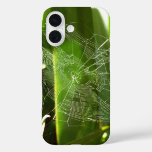 Spiderweb in de Natuur Tropische bladeren iPhone 16 Hoesje