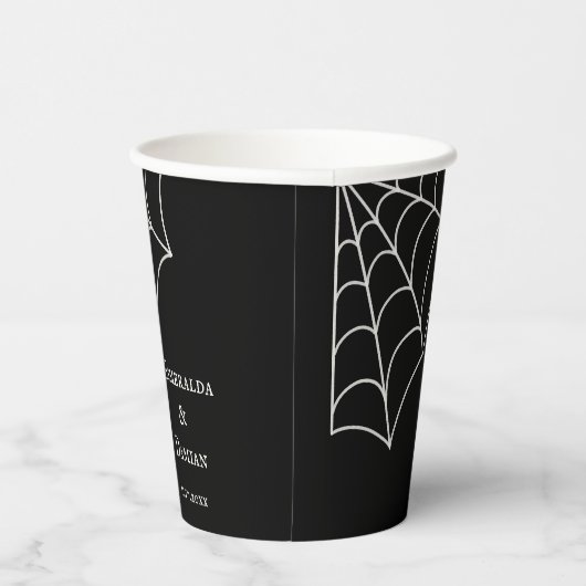 Spiderwebben Black and White Gothic Wedding Papieren Bekers (Rechts)