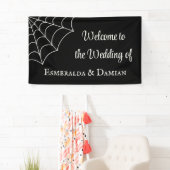 Spiderwebben Black and White Gothic Wedding Spandoek (Insitu)