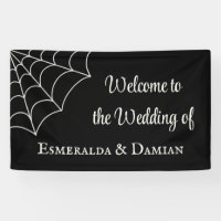 Spiderwebben Black and White Gothic Wedding