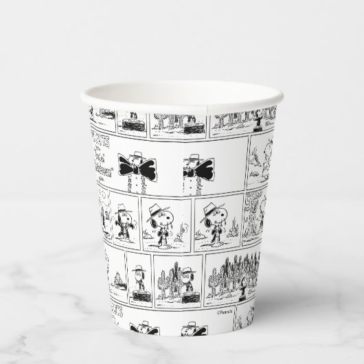 Spike is dirigent van het orkest papieren bekers (Rechts)