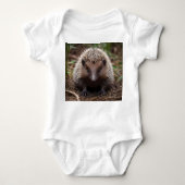 **"Spiky Beginnings: De Schattige Baby Echidna"** Romper (Voorkant)