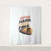Spin Hard Ride Gratis Fietsen T-shirt Wandkleed (Voorkant)
