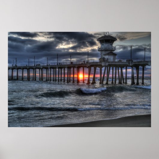 Spingtime Storm "Huntington Beach Pier" Poster (Voorkant)