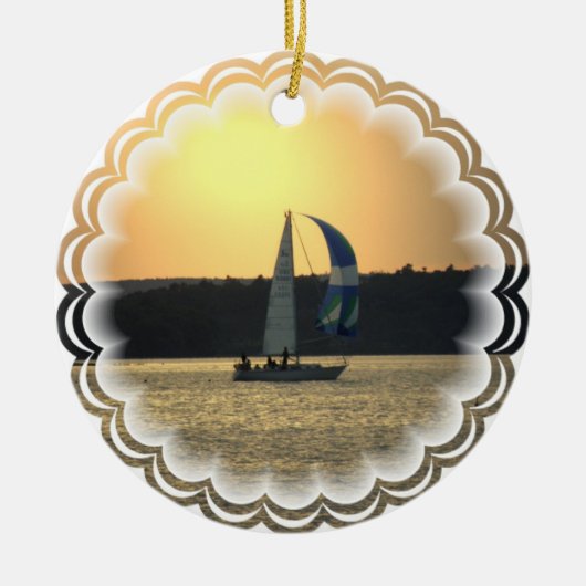 Spinnaker Sailboat Sunset Ornament (Voorkant)