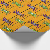 Spinnen op Oranje Halloween Pattern Wrapping Paper Cadeaupapier (Hoek)