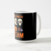 spinnengeschenk | Halloween Team Pompoen Spook Koffiemok (Voorkant rechts)