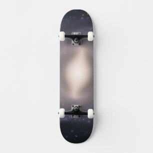 Spiraal Galaxy NGC 1015. Persoonlijk Skateboard