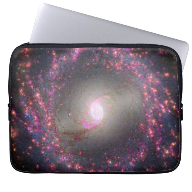 Spiraal Galaxy NGC 3351. Laptop Sleeve (Voorkant)