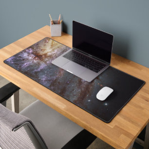 Spiraal Galaxy NGC 3627. Bureaumat