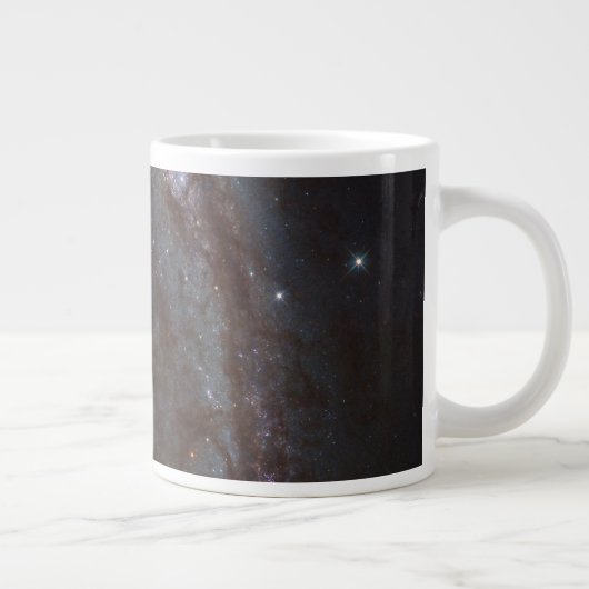 Spiraal Galaxy NGC 3627. Grote Koffiekop (Rechts)