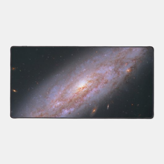 Spiraal Galaxy NGC 3972. Bureaumat (Voorkant)