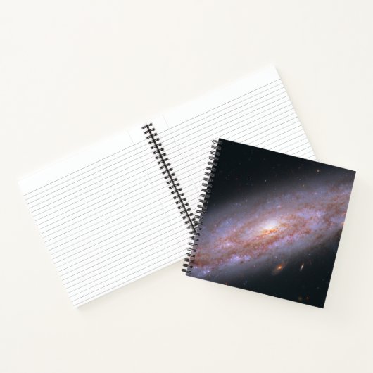 Spiraal Galaxy NGC 3972. Notitieboek (Binnen)