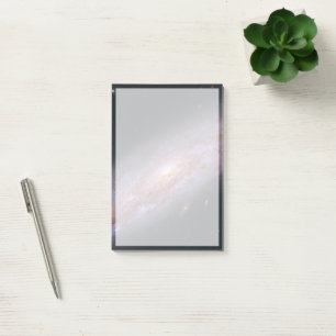 Spiraal Galaxy NGC 3972. Post-it® Notes