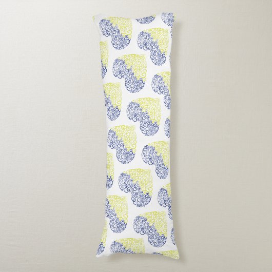 Spiraal wervelt mehandi hart Oekraïense vlag kleur Lichaamskussen (Voorkant Verticaal)