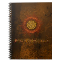 Spiraalschriftboek Boek der Schaduwen, Medaillonon