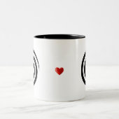 Spiraalvormige hartcirkels in zwart-wit tweekleurige koffiemok (Center)
