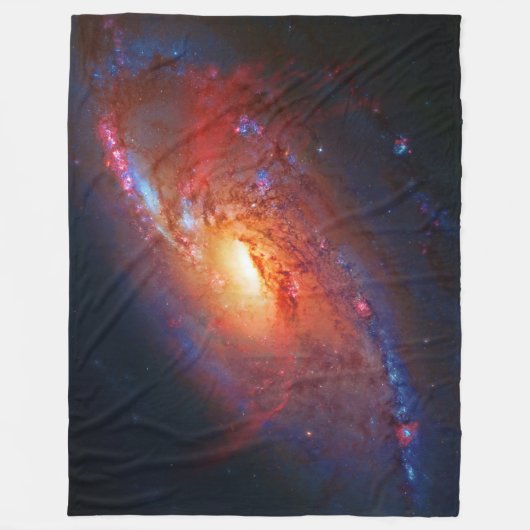 Spiral Galaxy M106 in Canes Venatici Fleece Deken (Voorkant)