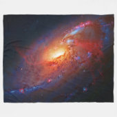 Spiral Galaxy M106 in Canes Venatici Fleece Deken (Voorkant (Horizontaal))