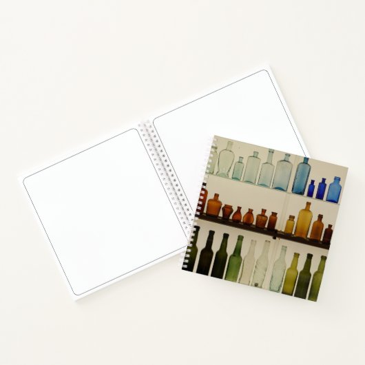 Spiral Notebook with Glass Bottle Design Notitieboek (Binnen)