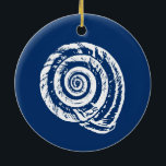 Spiral Seashell Block Print, Cobalt Blue en White Keramisch Ornament<br><div class="desc">Versieming in een blokdrukpatroon,  dat op een spiraalklem wordt gebaseerd,  in wit op een kobaltblauwe achtergrond</div>