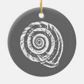 Spiral Seashell Block Print, Grey and White Keramisch Ornament (Achterkant)