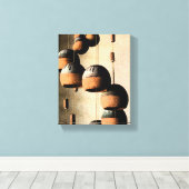 Spiraled Clay Wind Chimes still Life Canvas Afdruk (Insitu (Houten vloer))
