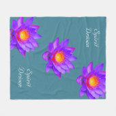 Spirit Driven Lotus Flowers on Bluish Blauwgroen Fleece Deken (Voorkant (Horizontaal))
